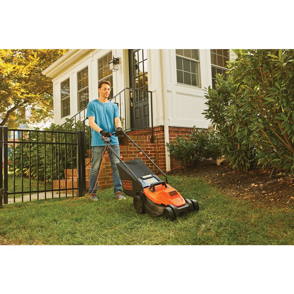  BLACK+DECKER Electric Lawn Mower, 10-Amp, Corded (BEMW472BH) :  Patio, Lawn & Garden