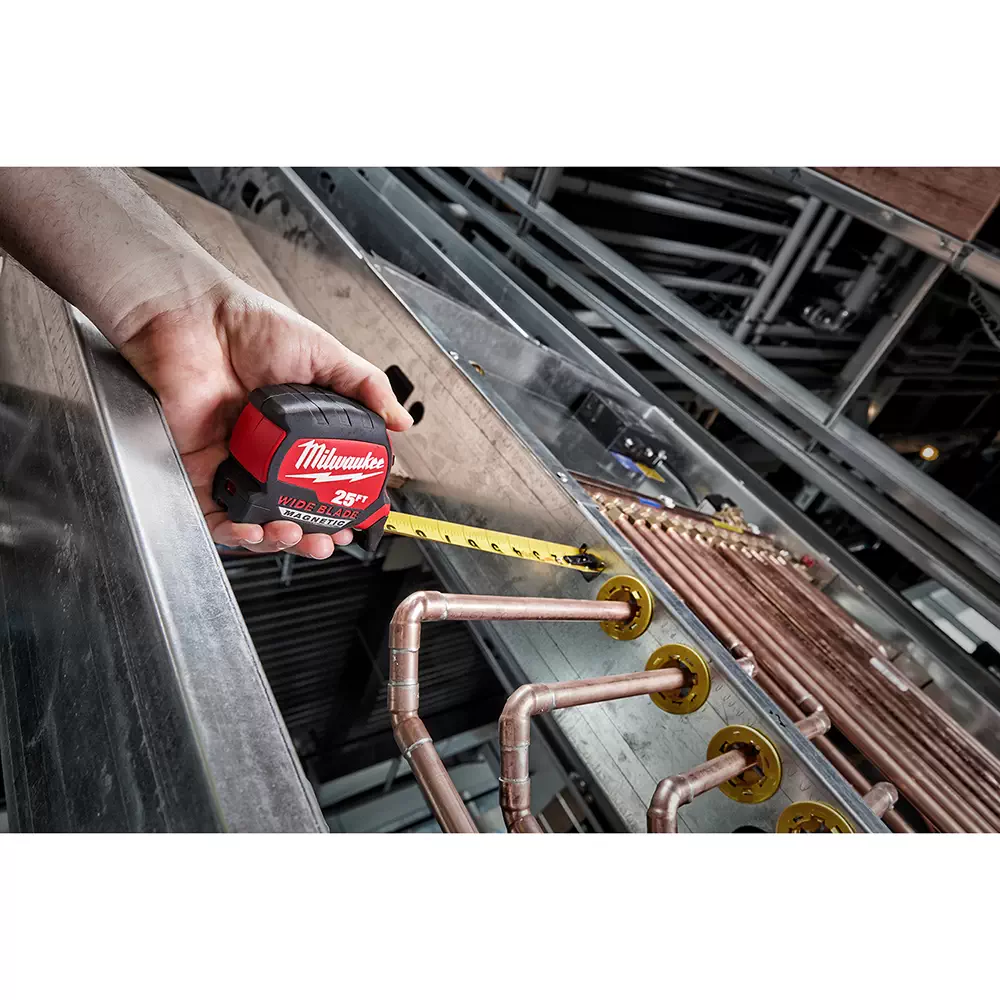 Milwaukee 48 22 0216M 16Ft Wide Blade Magnetic Tape Measure